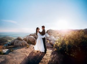 maternity-photoshoot-in-barcelona:-how-to-capture-this-special-moment-by-the-mediterranean